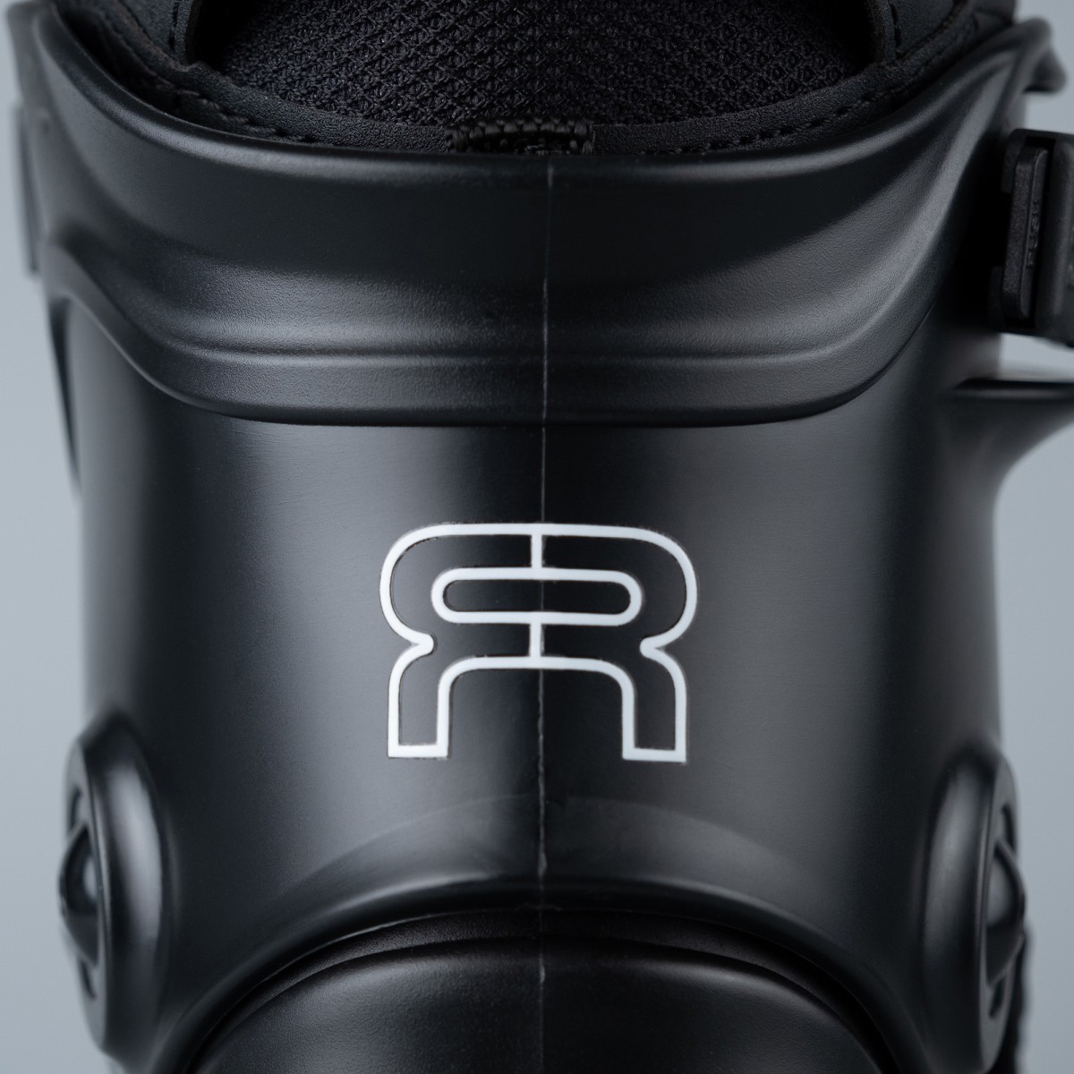 ROLKI FR SKATES FRX 80 BLACK 2025
