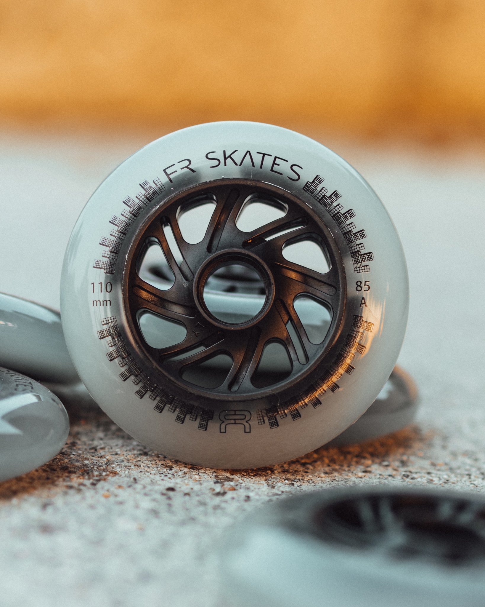 ROLKI FR SKATES FR2 310 BLACK