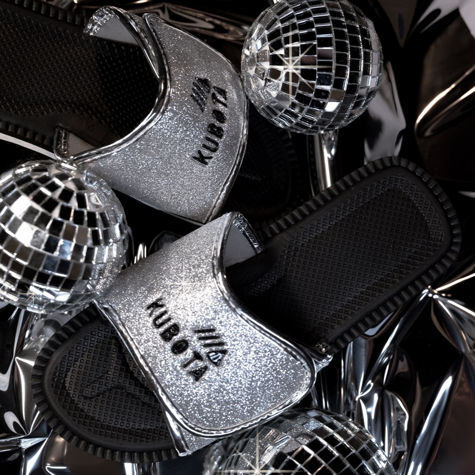 KLAPKI KUBOTA RZEP PARTY CZARNO SREBRNE