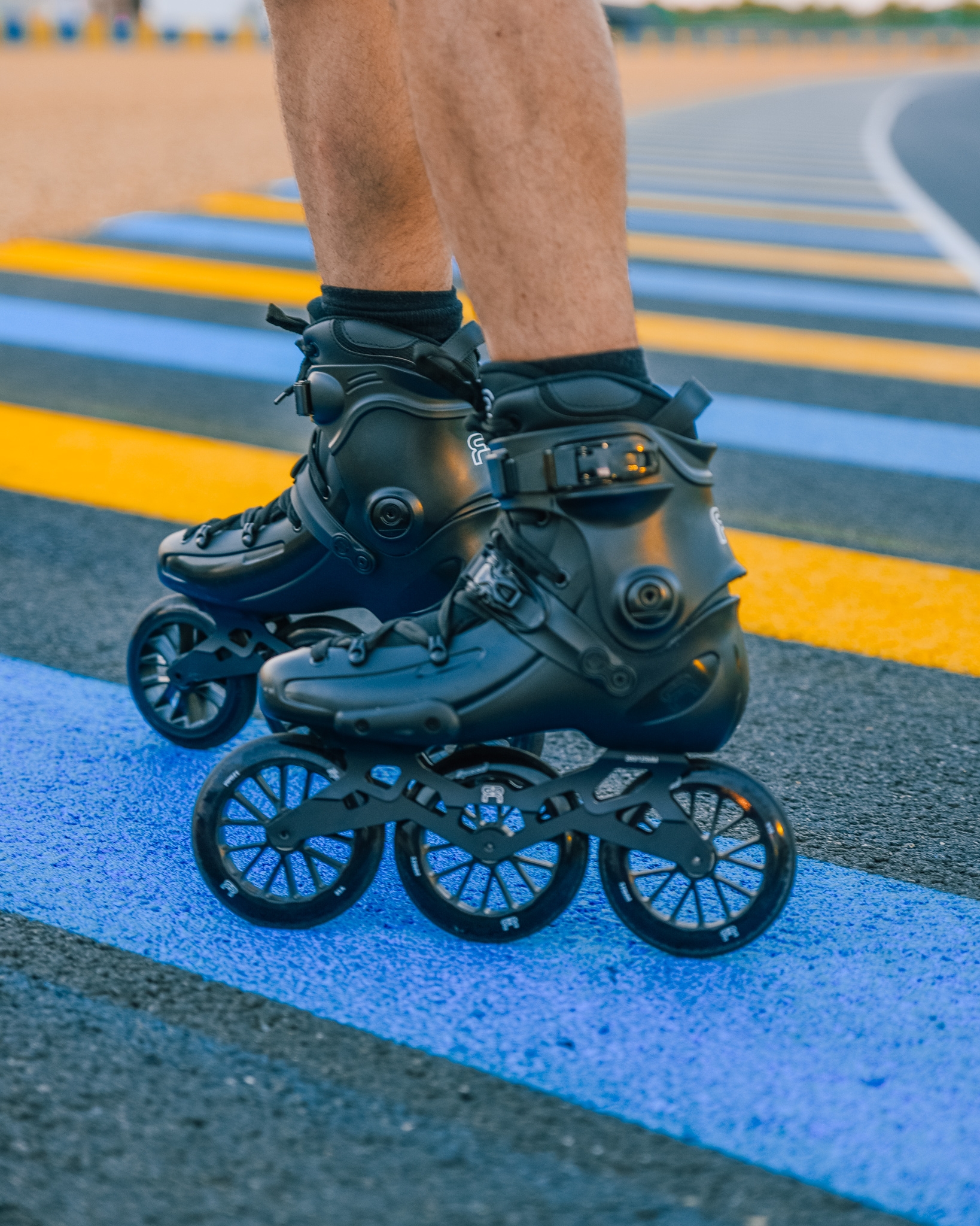 PŁOZY FR SKATES 3D 325 FRAME 260MM FLAT BLACK 3X125 ZESTAW