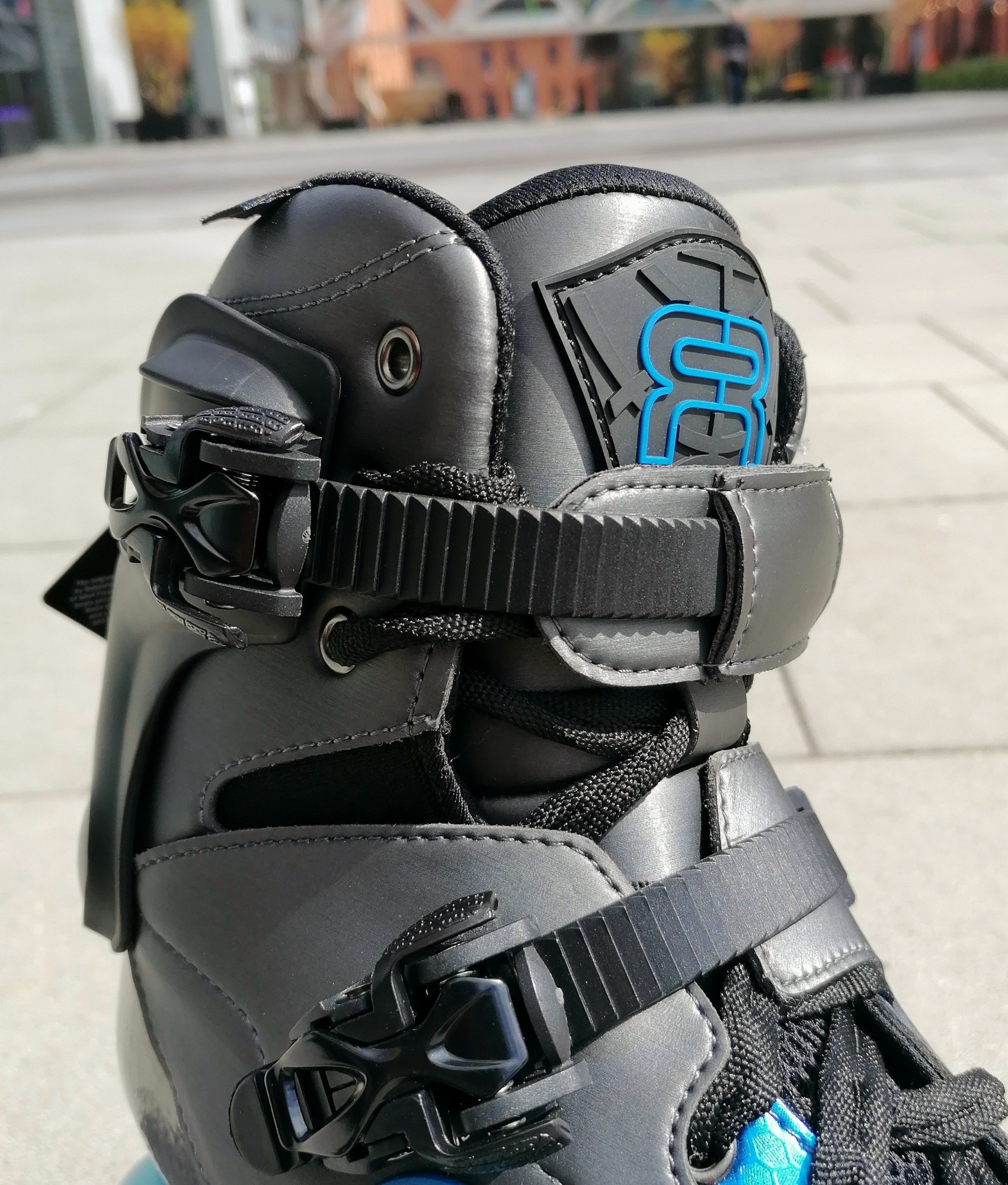 ROLKI FR SKATES SL SEVEN GREY/BLUE 230 LUMINOUS