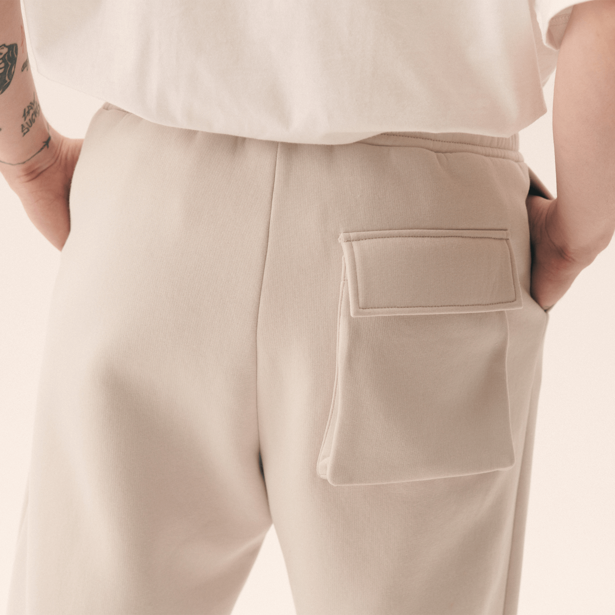 SPODNIE KUBOTA JOGGERY DRESOWE UNISEX BEŻOWE