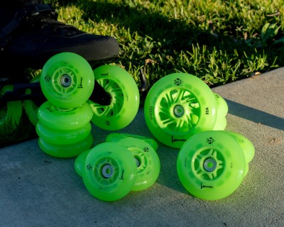 KOŁA LUMINOUS GREEN APPLE GLOW 110MM / 85A X3