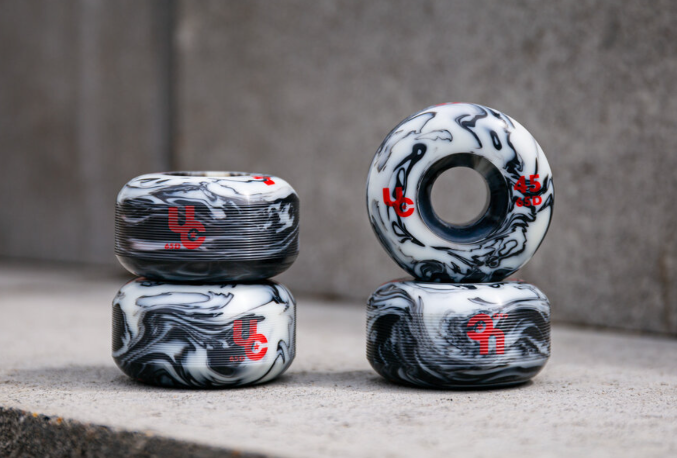 KOŁA UNDERCOVER ANTIROCKER 45MM / 65A X4