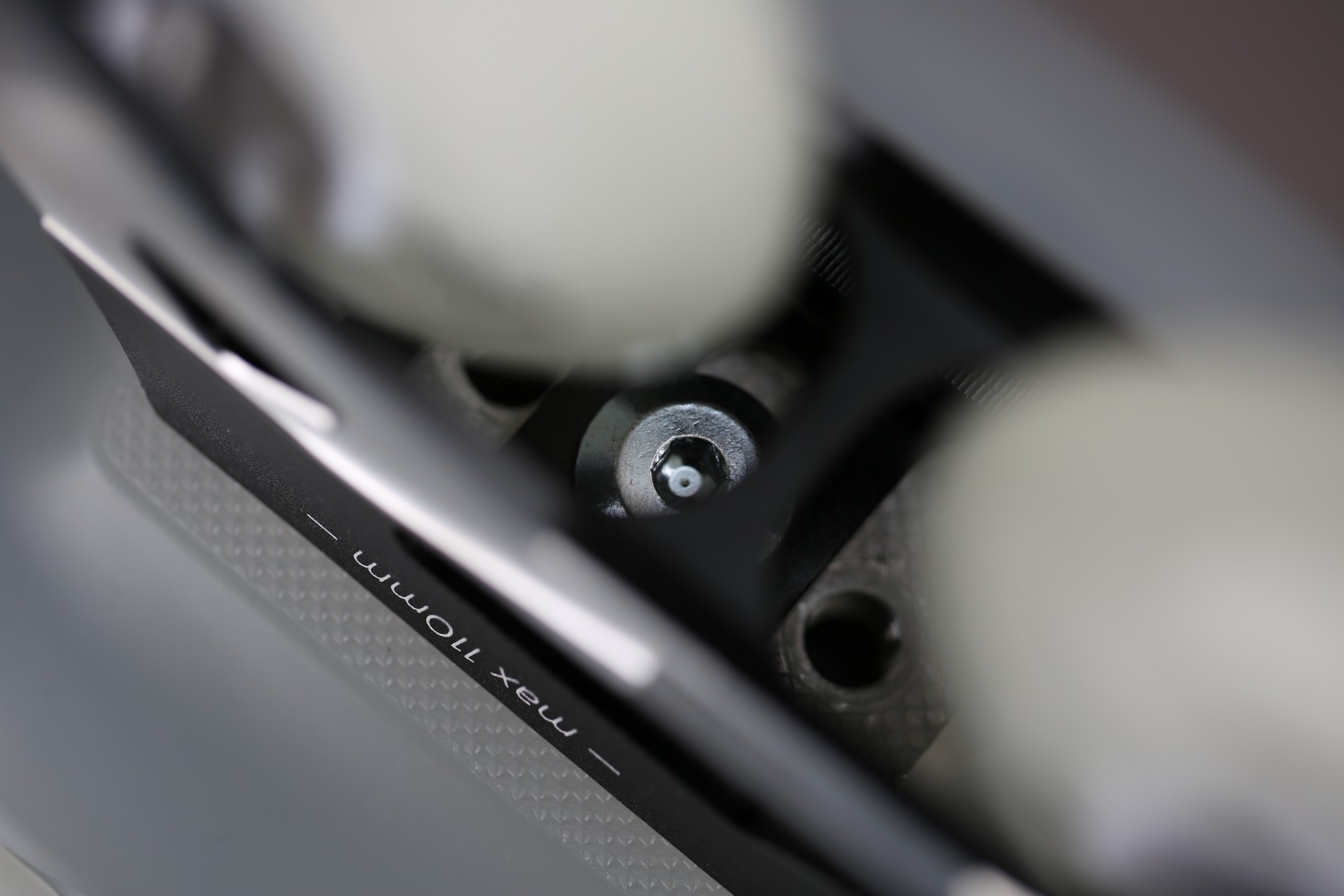 ROLKI LUMINOUS RAY CLEAR 80