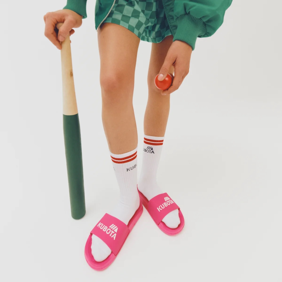 KLAPKI KUBOTA BASENOWE BASIC FUKSJOWE