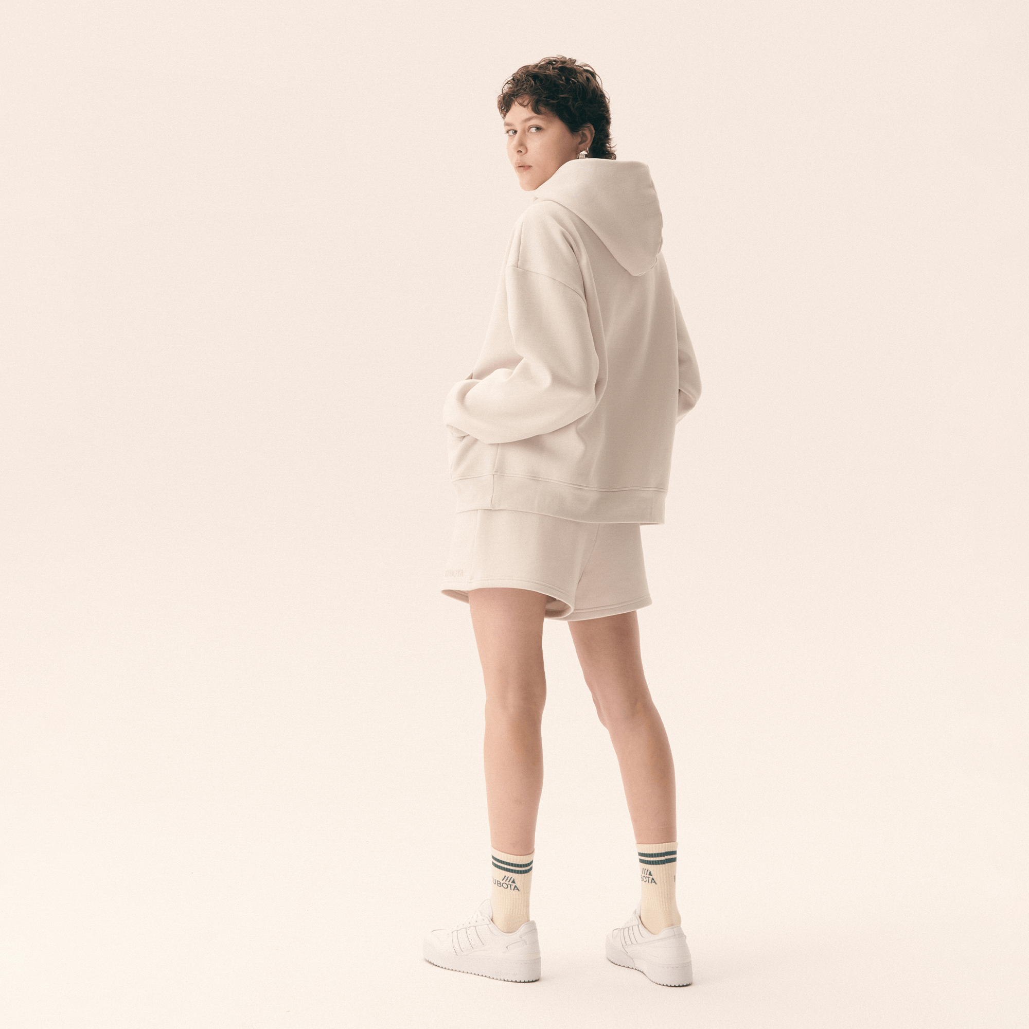 KUBOTA SZORTY DAMSKIE BAWEŁNIANE BEŻOWE