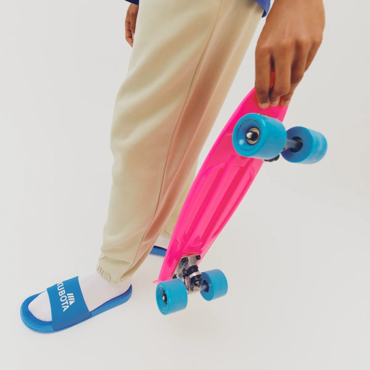 KLAPKI KUBOTA BASENOWE BASIC KOBALTOWE