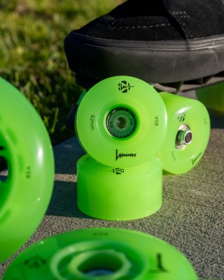 KOŁA LUMINOUS GREEN APPLE GLOW 110MM / 85A X3