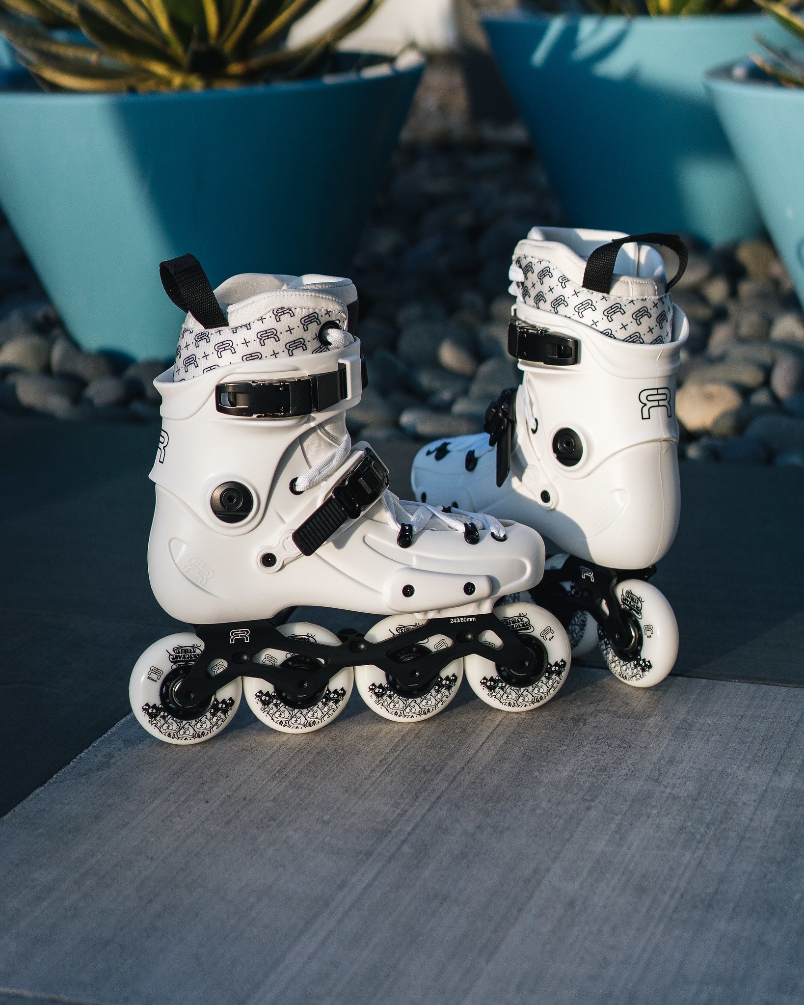 ROLKI FR SKATES FR1 80 DELUXE INTUITION WHITE