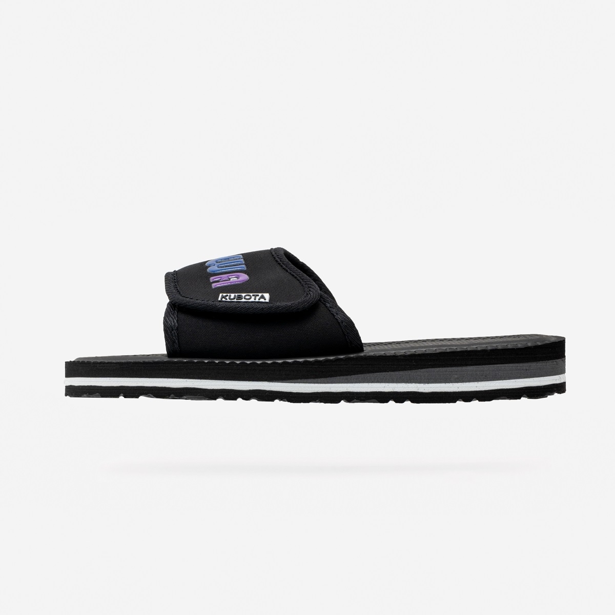 KLAPKI KUBOTA RZEP TĘCZOWE CZARNE Z NAPISEM