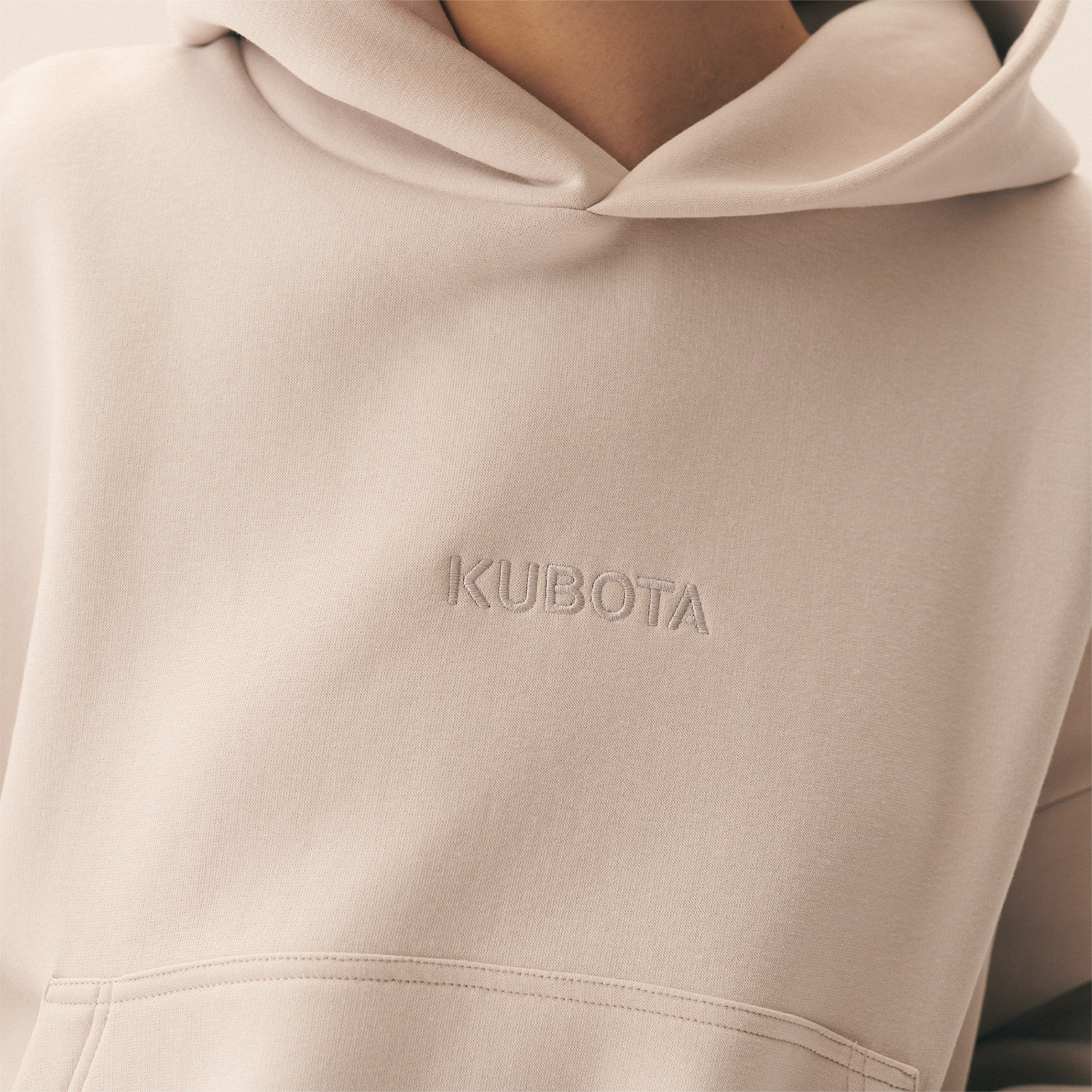 KUBOTA BLUZA OVERSIZE UNISEX Z KAPTUREM BEŻOWA