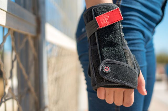 OCHRANIACZE ENNUI ST EVO WRISTGUARD NA NADGARSTKI